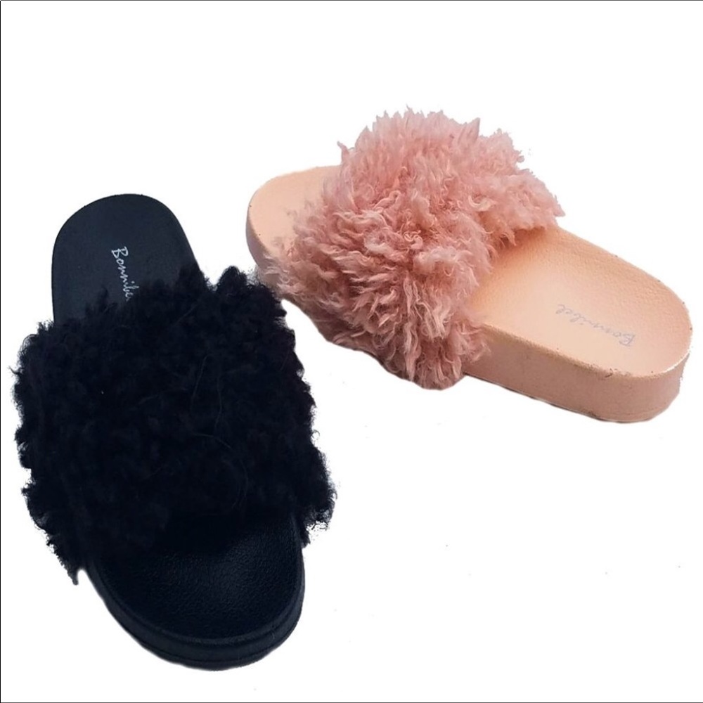 Bonnibel Black Fuzzy Faux Fur Non-Slip Slides Shoes NEW - Picture 7 of 7